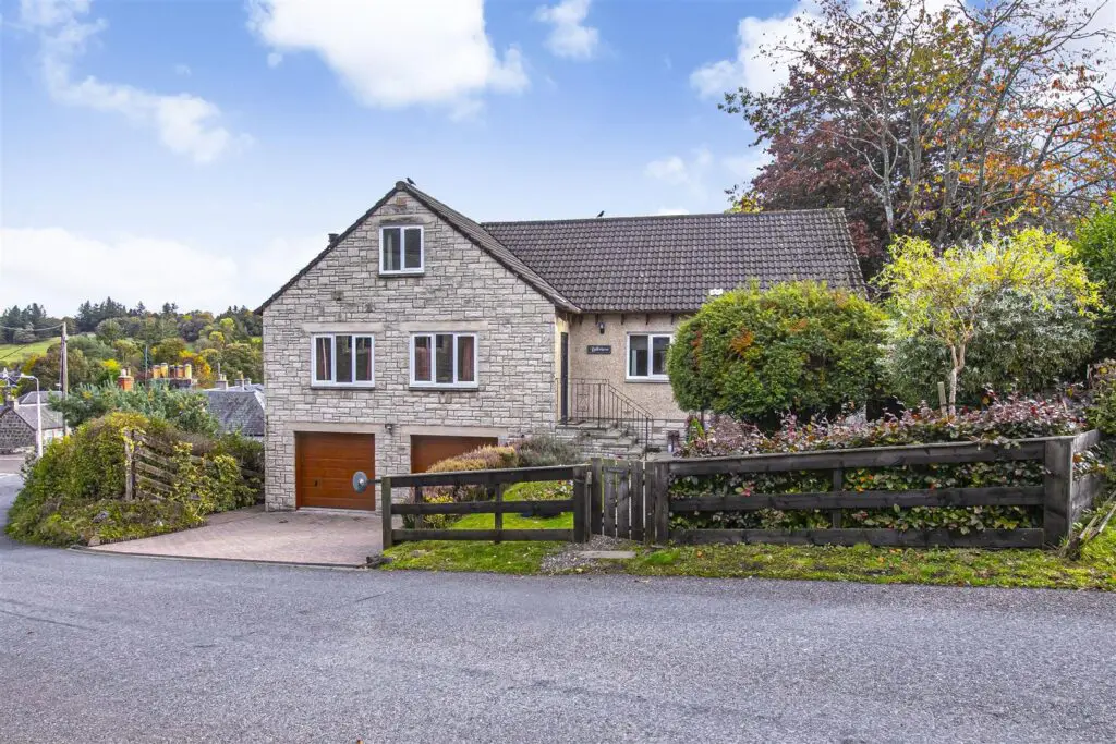 Bellview, Church Brae, Glenfarg, Perth, PH2 9NL
