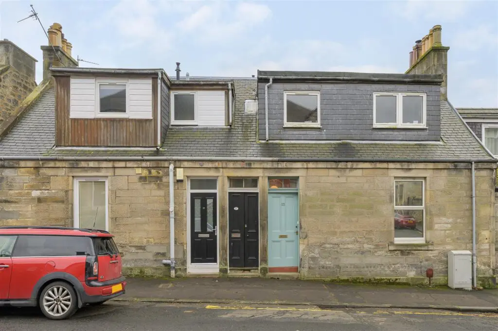 27 Victoria Street, Dunfermline, KY12 0LP