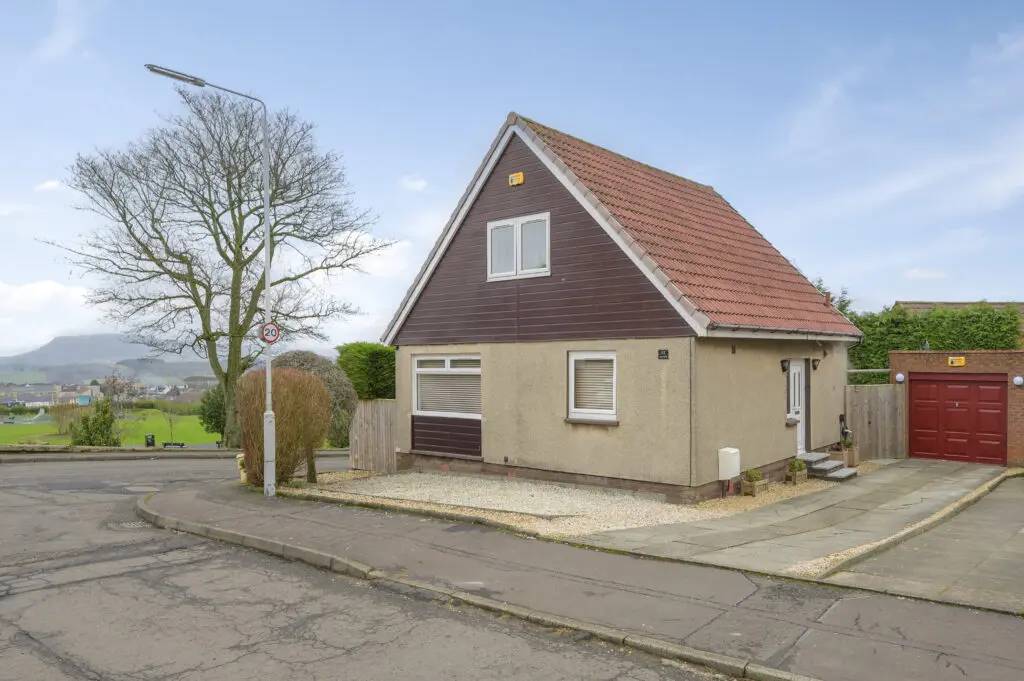 53 Mckenzie Crescent, Lochgelly