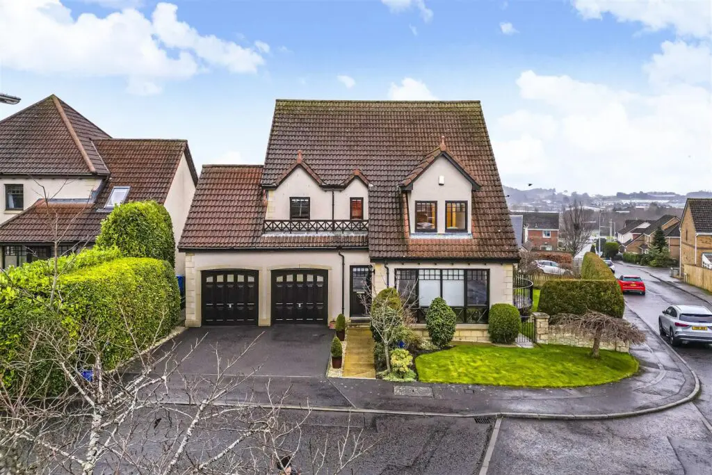 4 Farmstead Road, Dalgety Bay, KY11 9HW