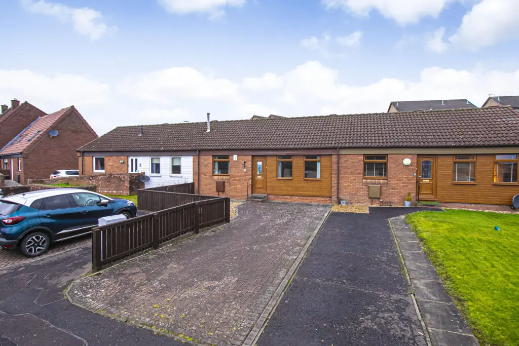 6 Drummond Place, Dunfermline, KY12 0XA