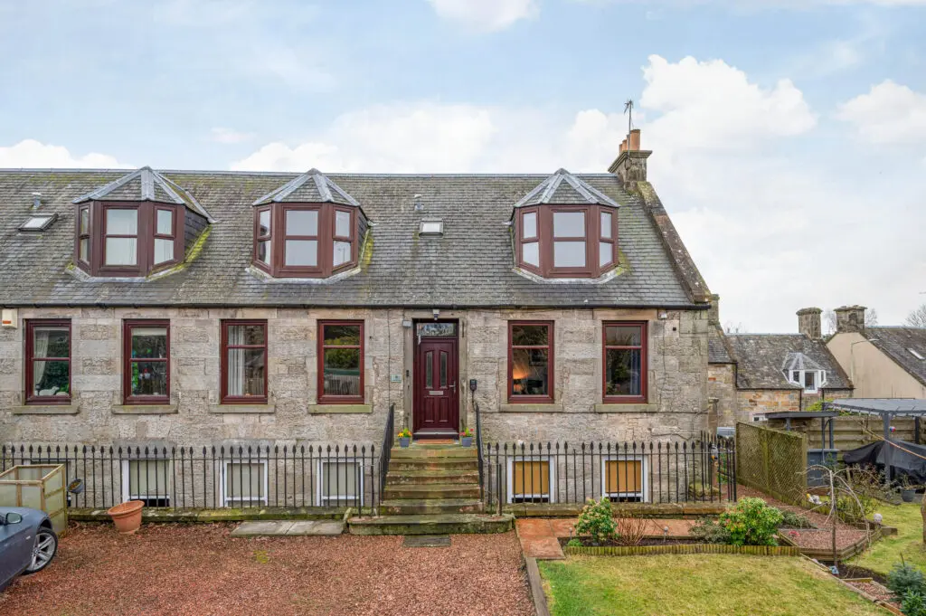 9 Station Road, Kinross, KY13 8TZ