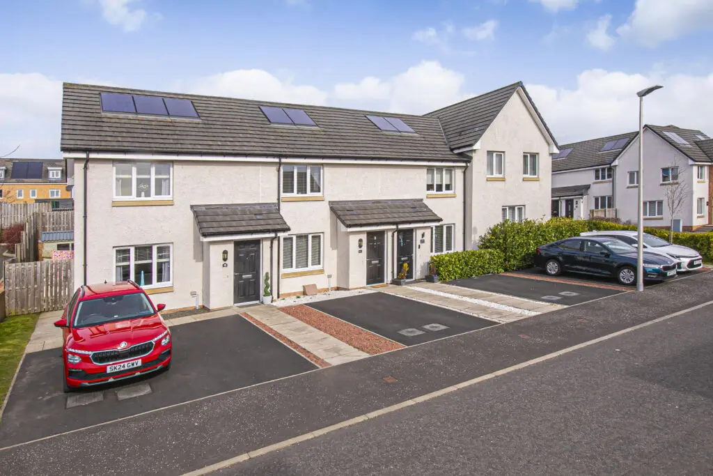 86 Elm Park, Hill Of Beath, KY4 8FA