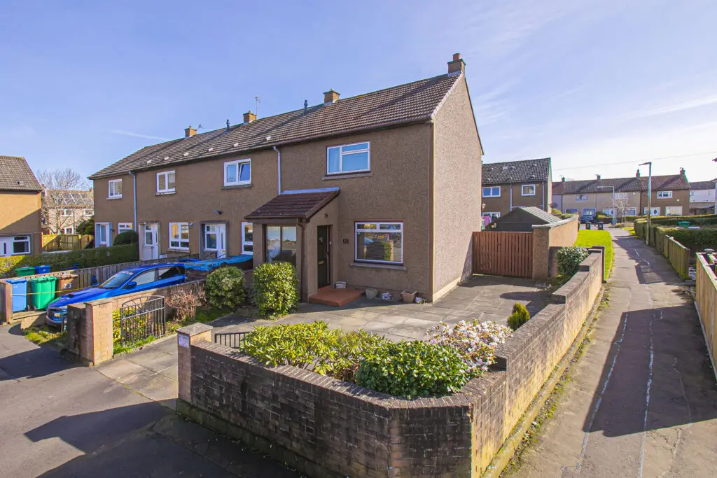 25 Chapelfauld Green, Dunfermline, KY11 4HG