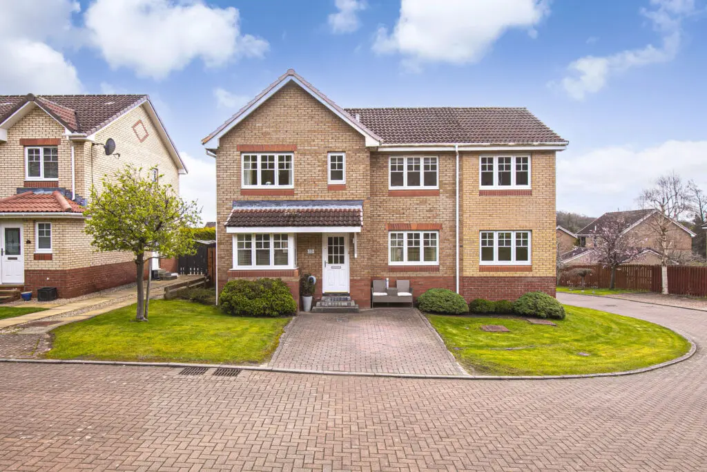10 Wayfarers Way, Dalgety Bay, KY11 9GQ