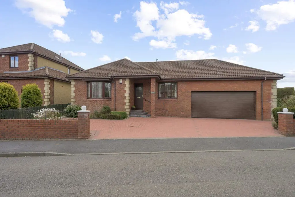 1 Clune Road, Gowkhall, KY12 9NZ