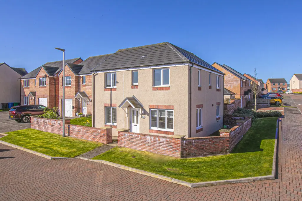 16 Cairns Crescent, Dunfermline, KY12 9FH