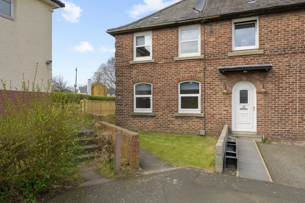 29 Newton Place, Rosyth, KY11 2LX