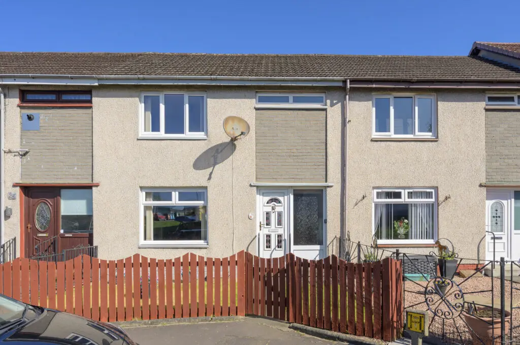 27 Abbey Street, High Valleyfield, KY12 8UA