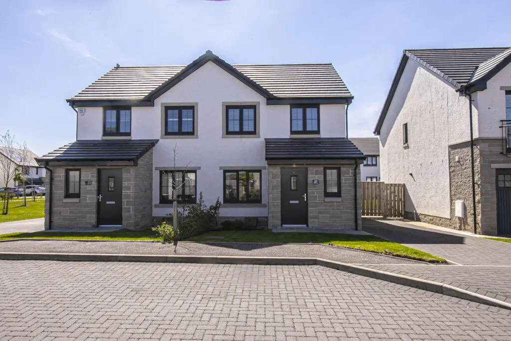27 Reid Place, Dunfermline, KY12 9FL