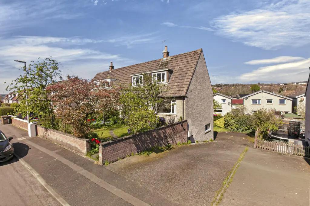 22 Thimblehall Drive, Dunfermline, KY12 7UD