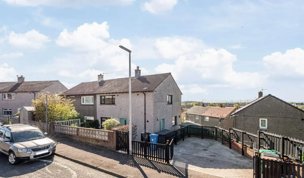 33 Almond Road, Dunfermline, KY11 4BX