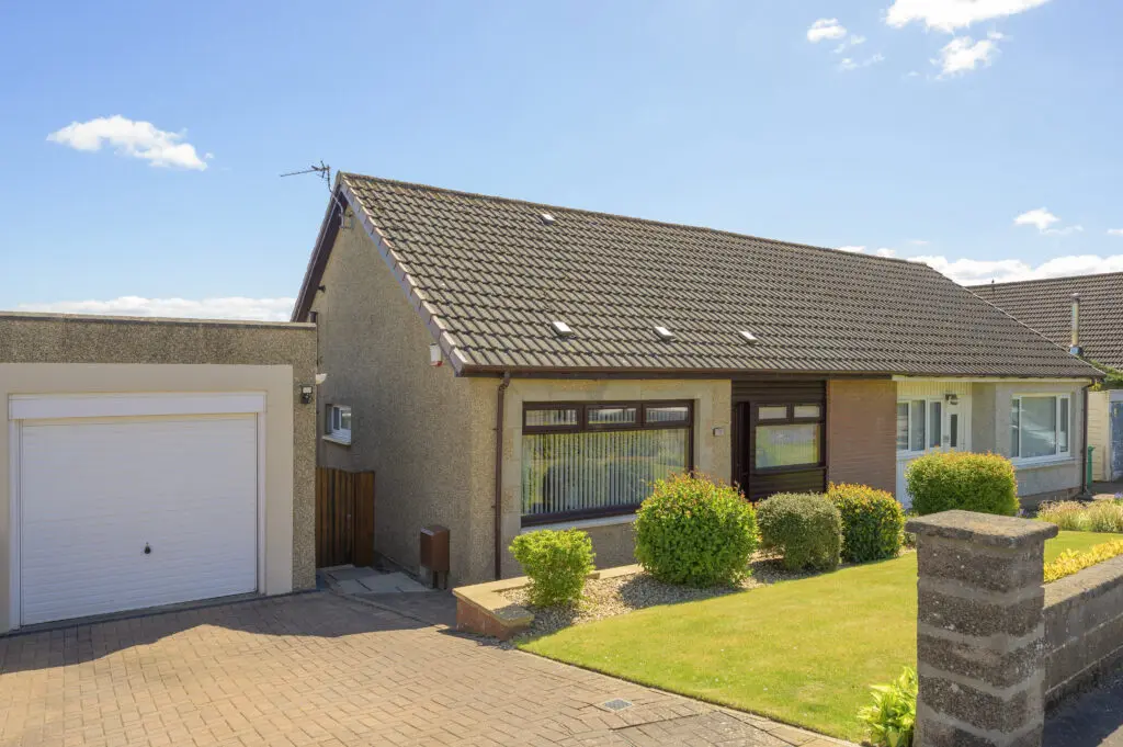 70 Scotland Drive, Dunfermline, KY12 7TP
