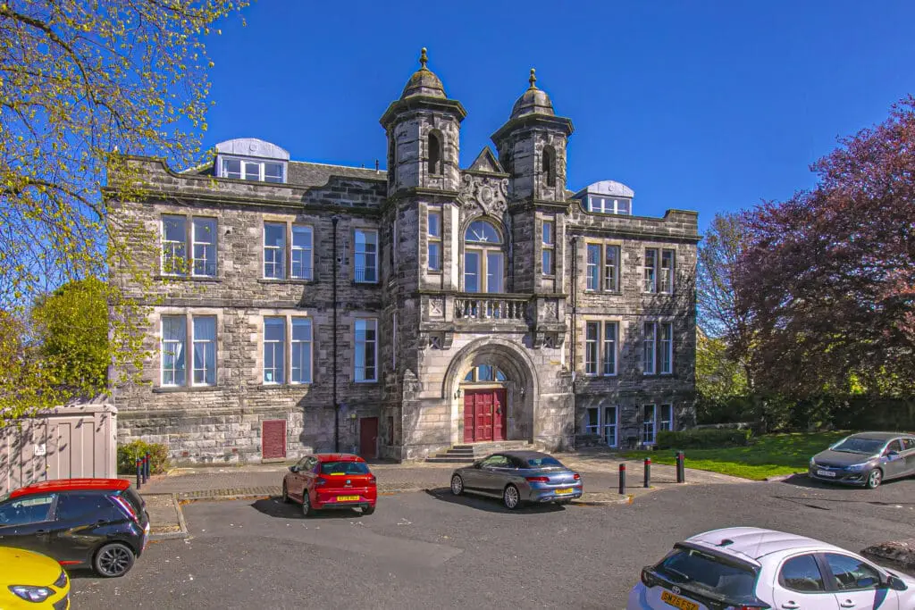49 Skibo Court, Dunfermline, KY12 7EW