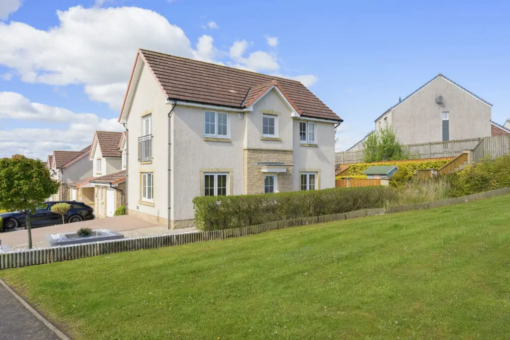 13 Lochy Rise, Dunfermline, KY11 8XP
