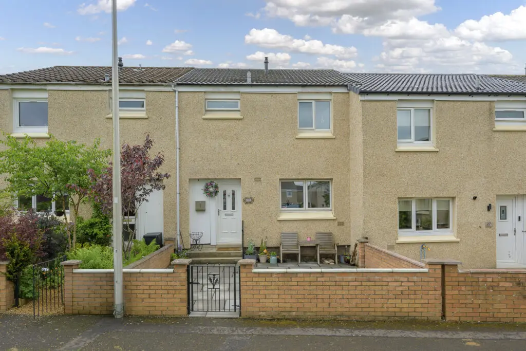 25 Russell Court, Dunfermline, KY11 4XW