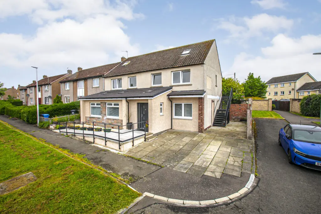35 Mackie Place, Dunfermline, KY11 4LS