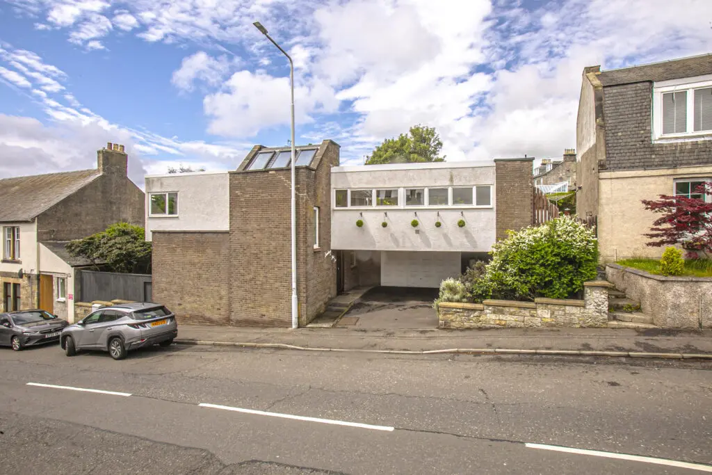 34 Townhill Road, Dunfermline, KY12 0QX