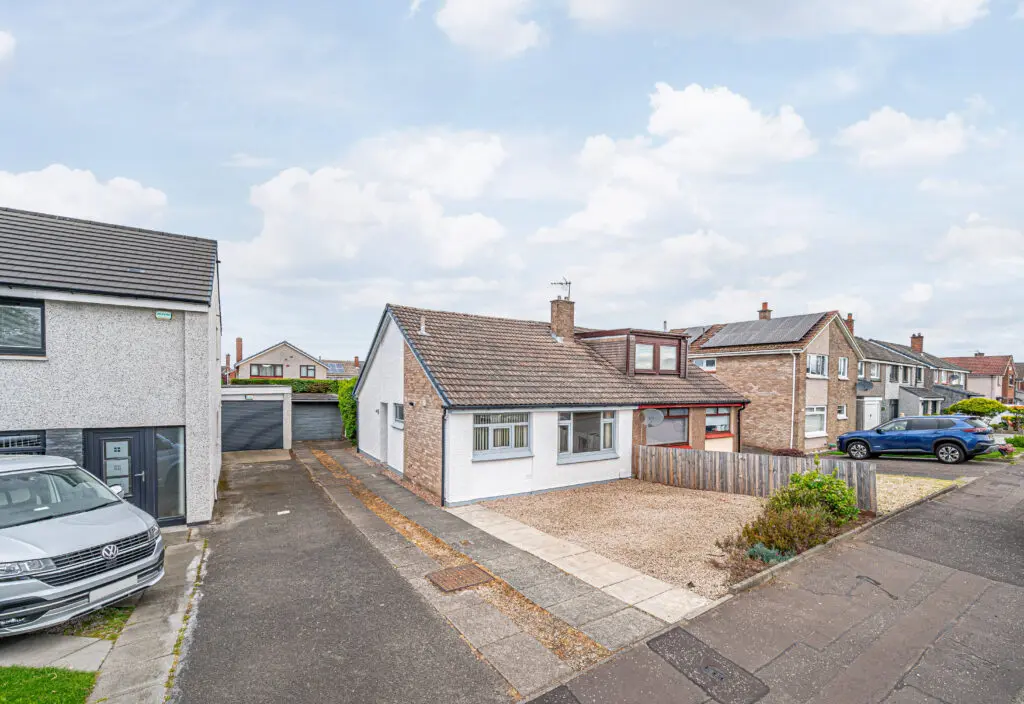 18 Masterton Road, Dunfermline, KY11 8RB