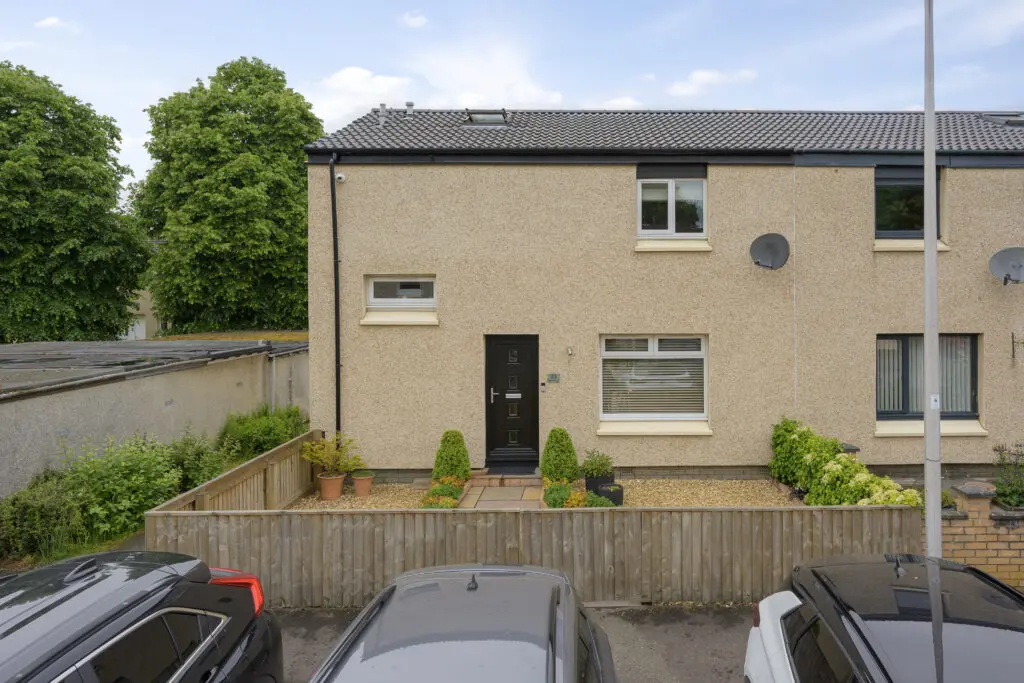 23 Calaisburn Place, Dunfermline, KY11 4RD