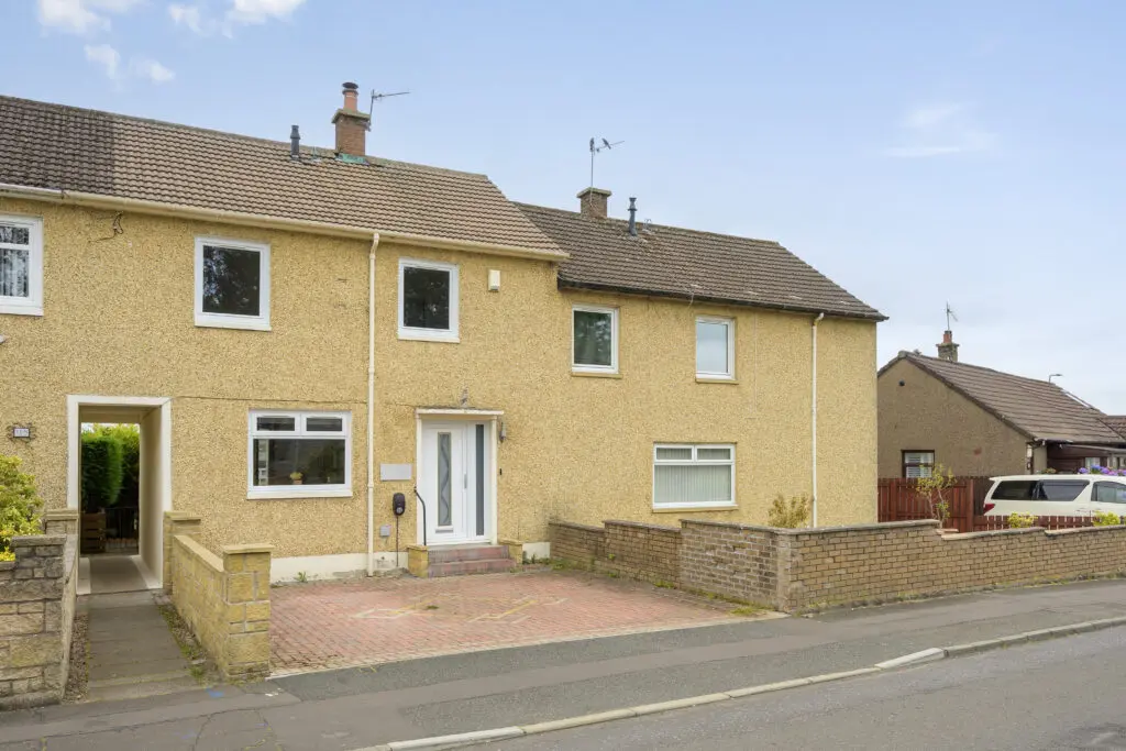 8 Westcroft Way, Kelty, KY4 0AS