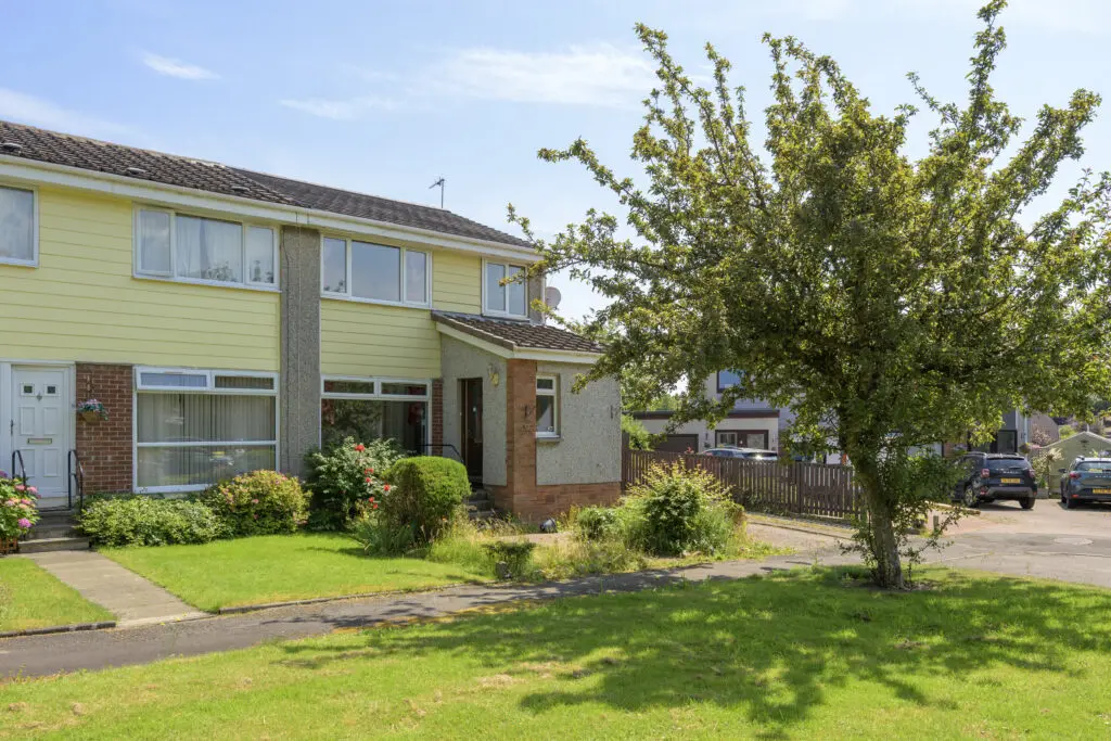38 Ronaldson Grove, Dunfermline, KY12 7RU