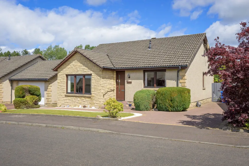 24 The Heathery, Dunfermline, KY11 8TS