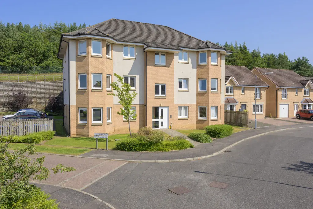 Flat D, 123, Fieldfare View, Dunfermline, KY11 8LF