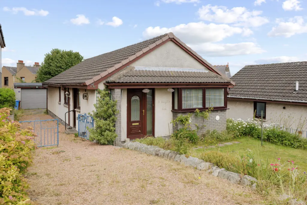 24 Struan Place, Inverkeithing, KY11 1NF