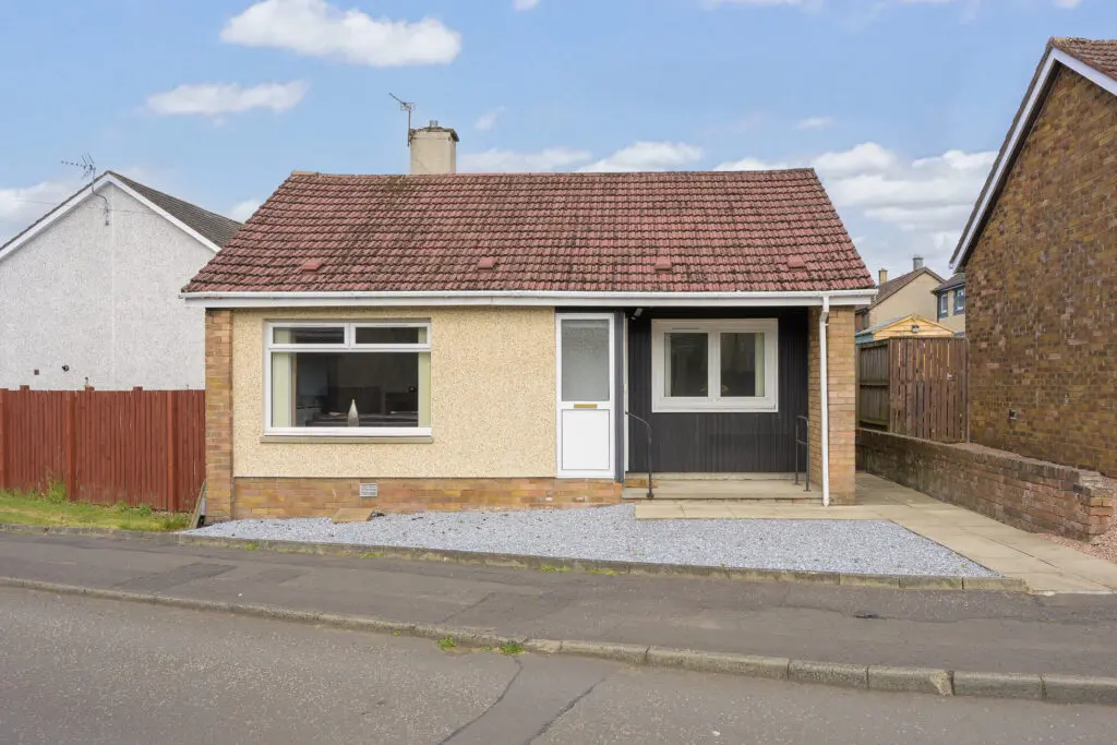 14 Melrose Gardens, Lochore, KY5 8DY