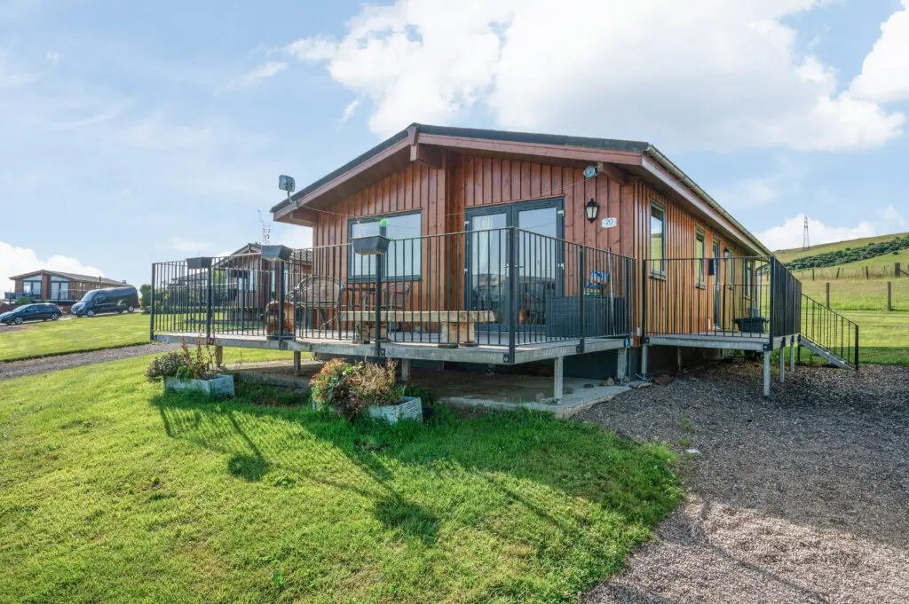 20 Loch Leven Lodges, Kinross, KY13 9LY