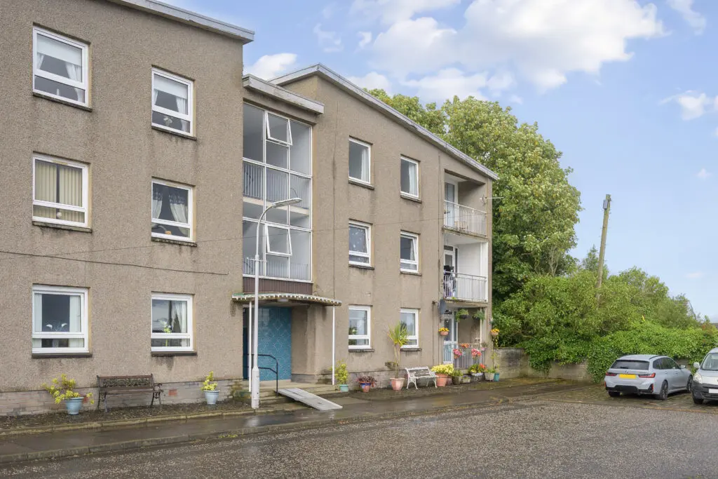 26 Mossgreen Street, Kelty, KY4 0AD