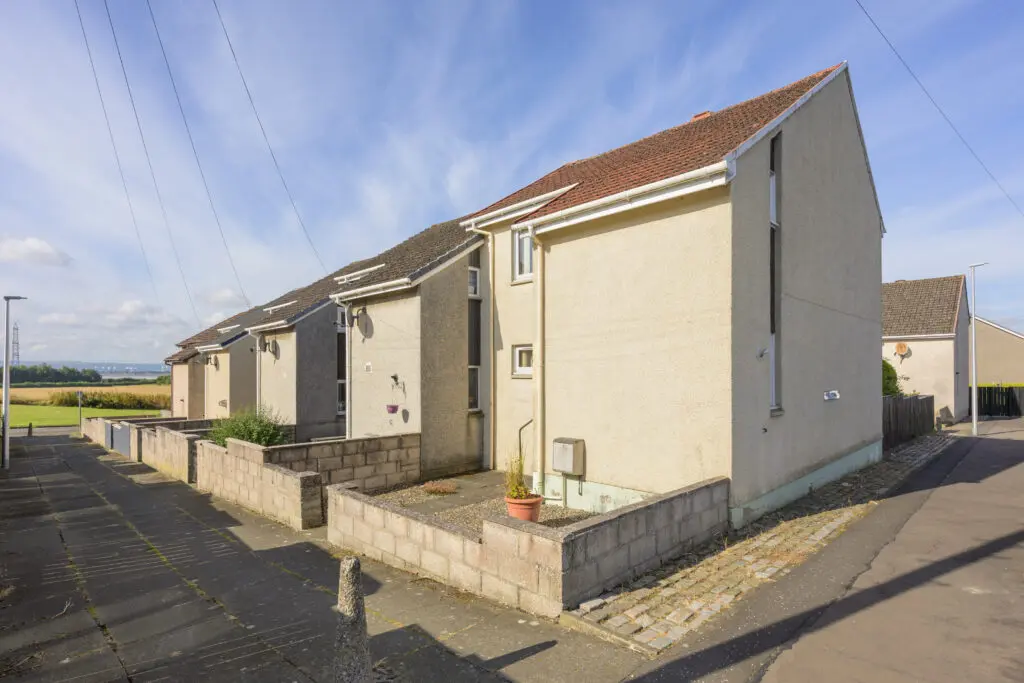 38 Kellywood Crescent, Kincardine, FK10 4PB