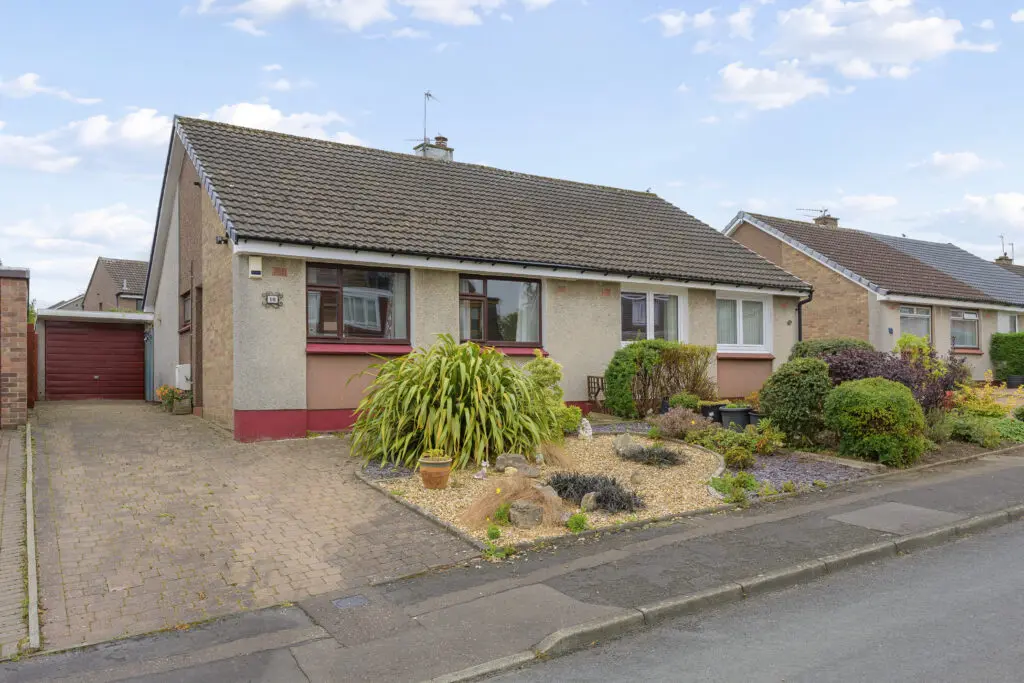 16 Heather Grove, Dunfermline, KY11 8DB