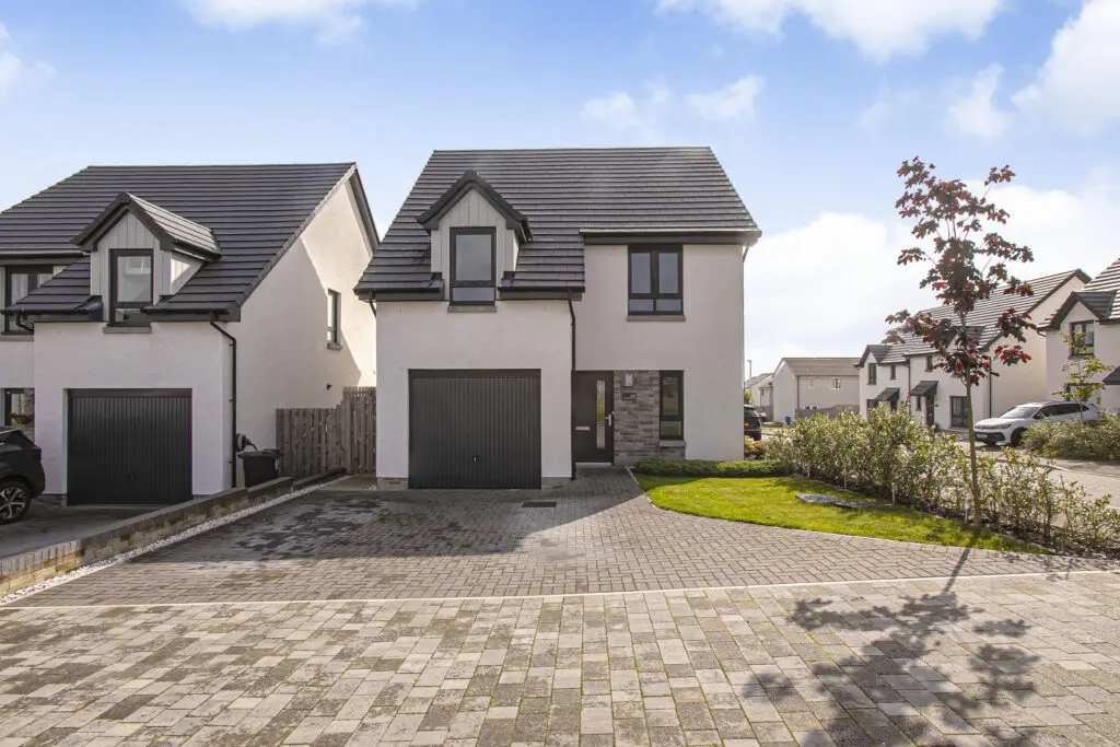 43 Redshank Crescent, Dunfermline, KY11 8WA