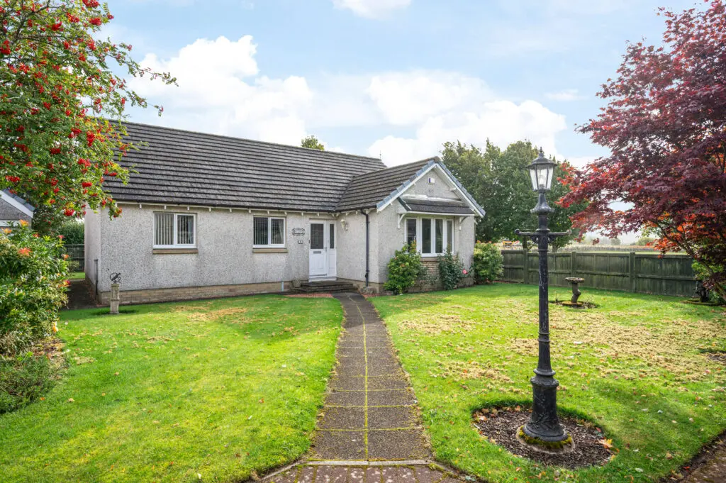 8 Hatchbank Lane, Gairneybank,, Kinross, KY13 9LA
