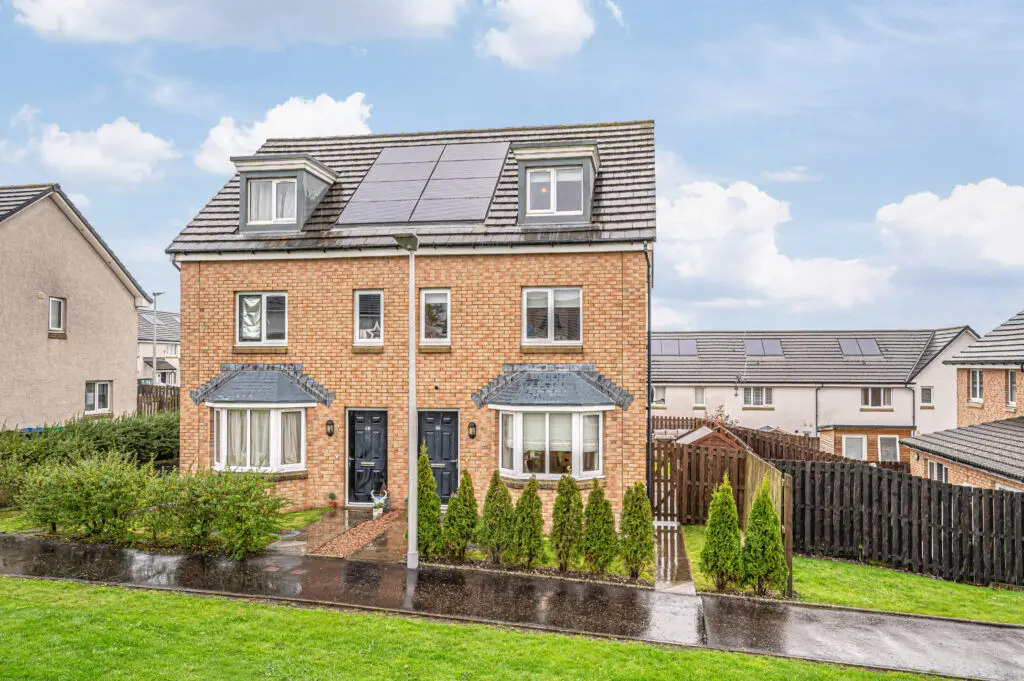 36 Elm Park, Hill Of Beath, KY4 8FA