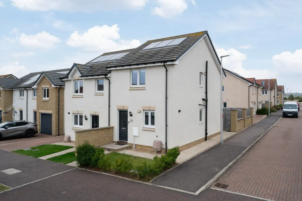 11 Curlew Way, Inverkeithing, KY11 1FF