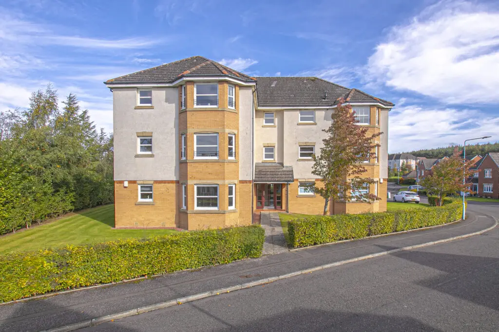 Flat B, 1, Fieldfare View, Dunfermline, KY11 8FY