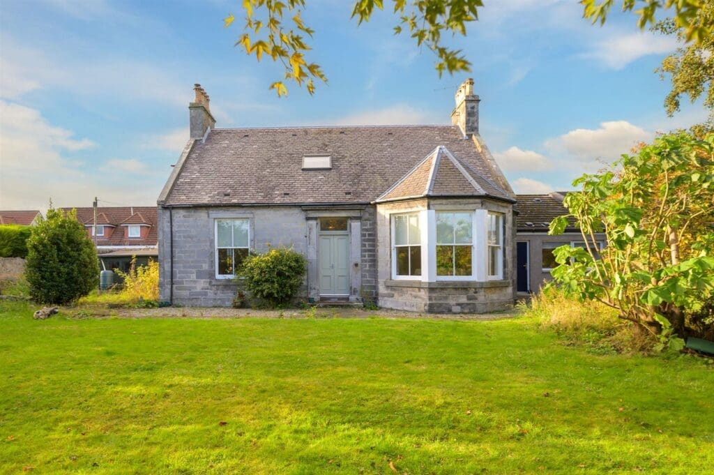 Standalane House, Walker Street, Kincardine, FK10 4NX