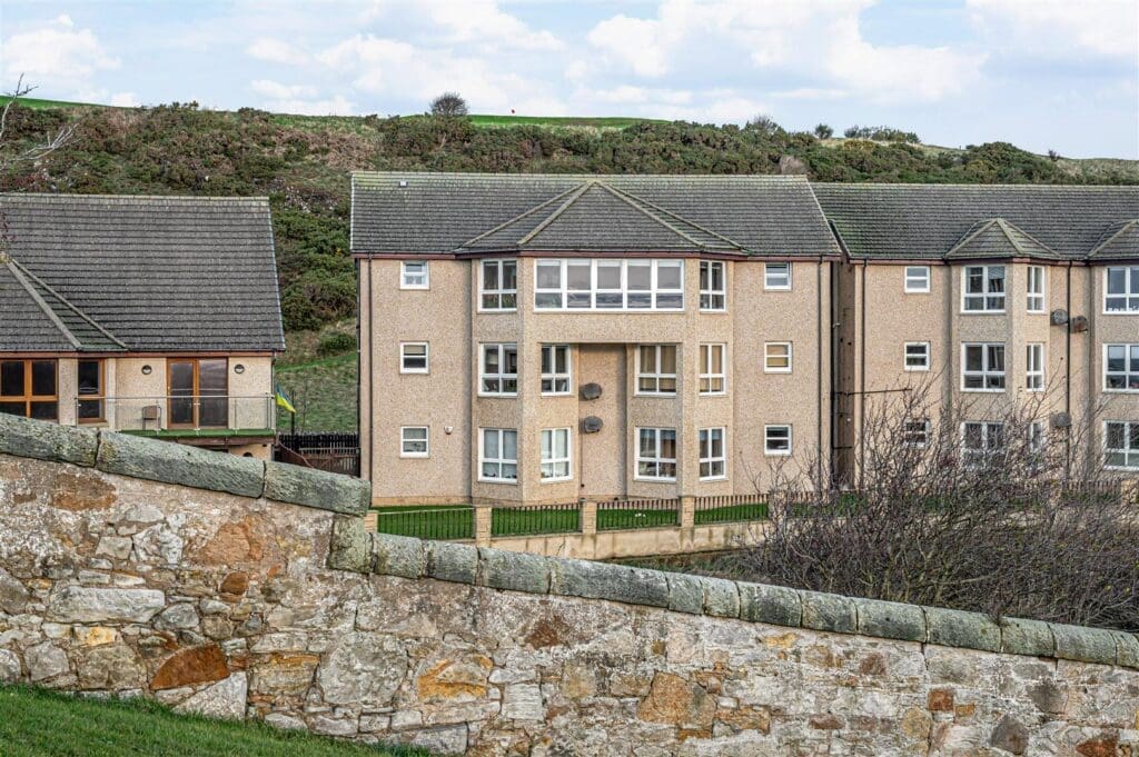 17C Burntisland Road, Kinghorn, KY3 9TT